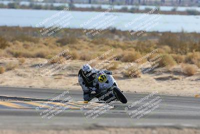 media/Nov-16-2024-CVMA (Sat) [[0e4bb1f32f]]/Race 9-Amateur Supersport Middleweight/